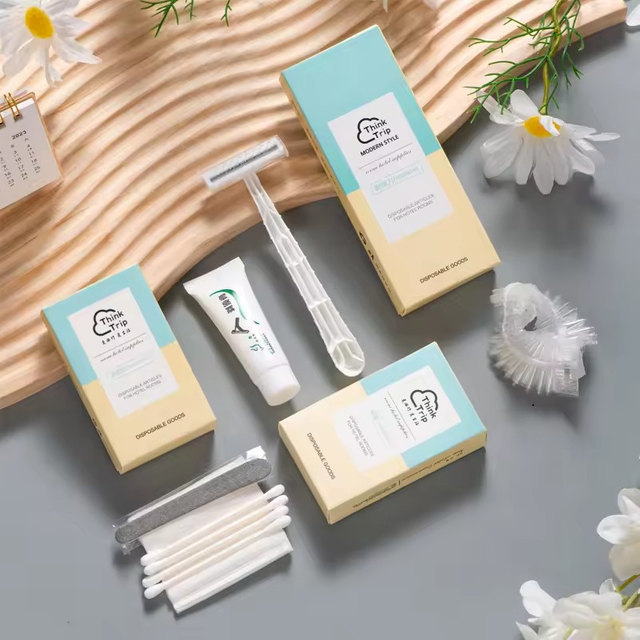 Customized Logo Bath Amenities Set Dental Kits Hotel Guest Suppliers Disposable Hotel Toiletries Kit