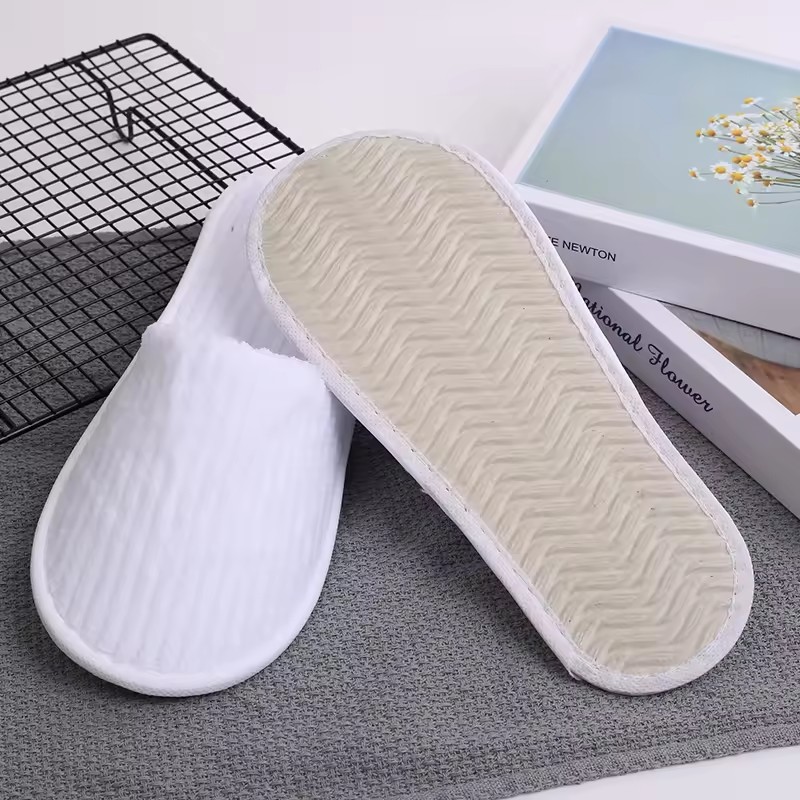 Custom Wedding Bride White Velvet Lady Eva Slippers for Spa Hotel