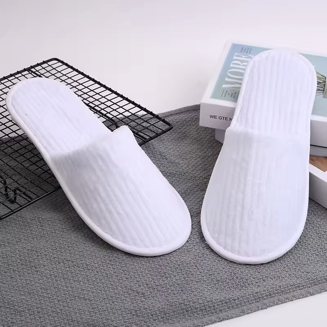 Custom Wedding Bride White Velvet Lady Eva Slippers for Spa Hotel